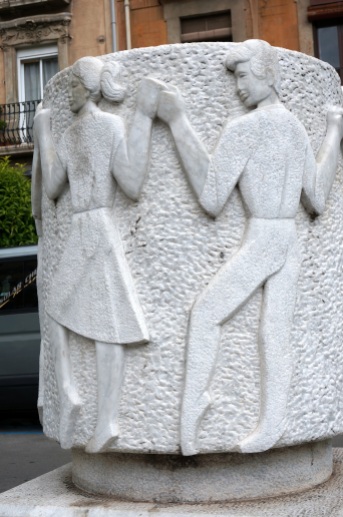 Sardana monument, Tarragona